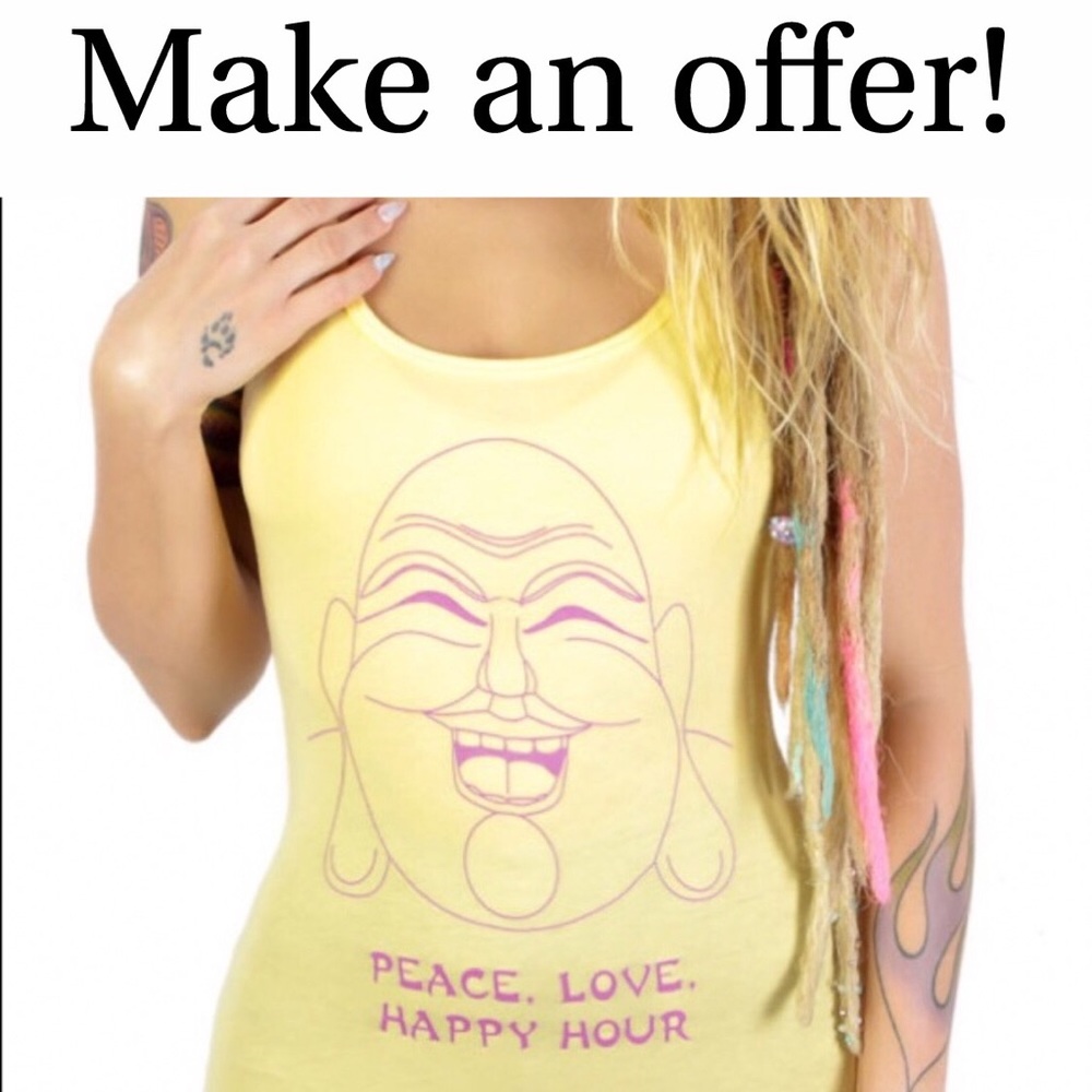 “Peace Love, Happy Hour” design by @skinnybuddha